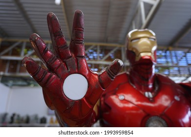 CHACHOENGSAO, THAILAND – JUNE 20, 2021: Selective Focus On A Hand Of Iron Man Model Display At Wat Saman Rattanaram Temple In Chachoengsao Province Of Thailand.