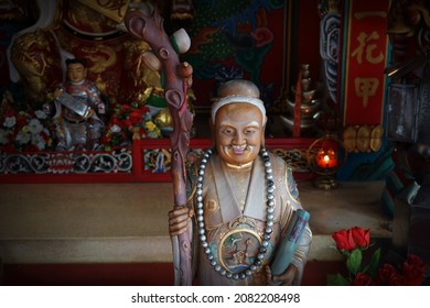 CHACHOENGSAO, THAILAND – MAY 23, 2020: A statue of the Chinese god at the shrine in Wat Saman Rattanaram temple in Chachoengsao province.Beliefs of Chinese Thais in Thailand.