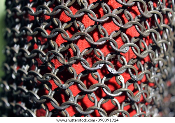 Chain mail\
texture