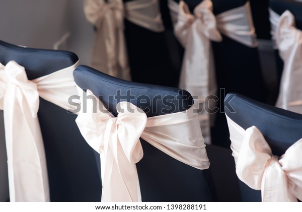 chair covers and bows