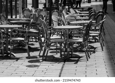 4,002 Black white cafe scene Images, Stock Photos & Vectors | Shutterstock