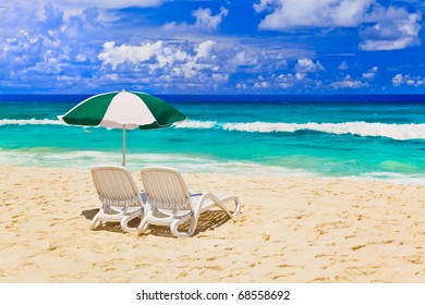 Chairs Umbrella Tropical Beach Vacations Background Stock Photo ...