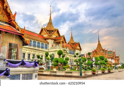 Chakri Maha Prasat Hall At The Grand Palace In Bangkok - Thailand