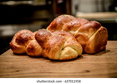 Challah For Shabbat ,  Jewish Bread Bakery Tradition