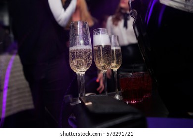 Champagne serving