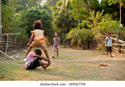 3,449 Vietnam poor kids Images, Stock Photos & Vectors | Shutterstock