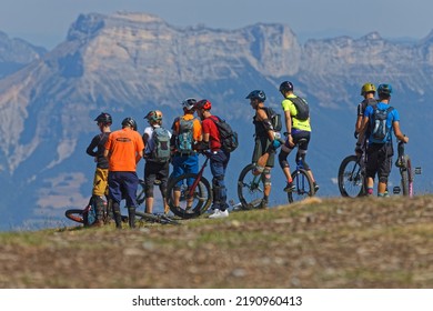 CHAMROUSSE, FRANCE, August 1, 2022 : A Group Of Unicycle Practitioners Train On The Paths Of The Croix De Chamrousse.