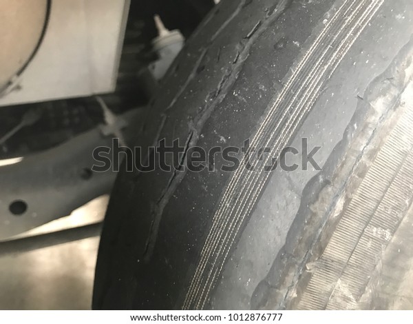 Change tire The tire wear. Deterioration From\
the long run For the safety of\
driving.
