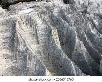 Changes and formations in limestones in high mountains in the Mediterranean region -Antalya-Türkiye
