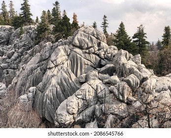 Changes and formations in limestones in high mountains in the Mediterranean region -Antalya-Türkiye