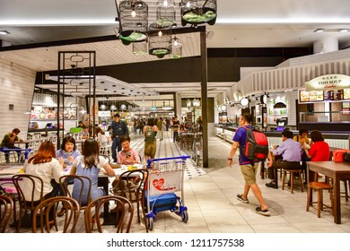 Changi Airport - OCTOBER 3,2018 : Food Emporium At Changi Airport Terminal 4 In Singapore