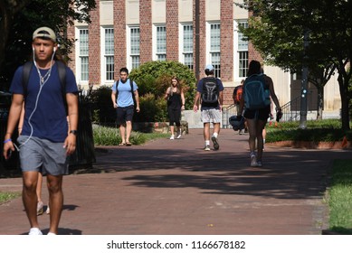 Chapel Hill, NC/USA- 08/28/2018: UNC Chapel Hill Students Walk Between Classes On A Muggy Morning.