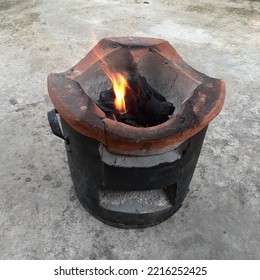 Charcoal With Burning Flames , Hot Coal Stove , It's An Ancient Fire.