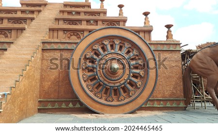 Chariot Wheel Pattern Structure Manmade