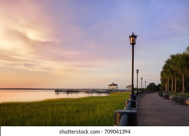 Charleston bordwalk and lamps