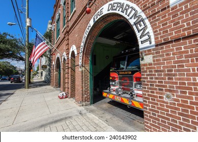 CHARLESTON, SC, USA -OCTOBER 13: Vintage Fire Station At Meeting Street On October 13, 2013 In Charleston, SC. Charleston Fire Department Operates 16 Engine Companies And Four Ladder Companies.