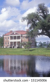 CHARLESTON, SOUTH CAROLINA - CIRCA 1980's: Pre-Revolutionary War Plantation On Ashley River, Charleston, SC