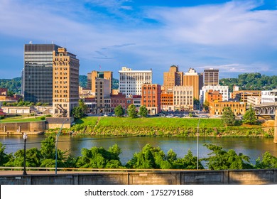 Charleston, West Virginia, USA Skyline On The Kanawha River