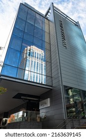 Charlotte, NC - December 7, 2021: The JW Marriott Hotel In Uptown Charlotte With A Reflection Of The Bank Of America Building