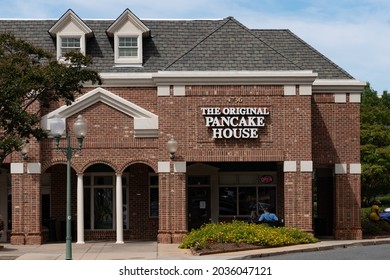 Charlotte, NC - September 3, 2021: The Original Pancake House In The Sharon Corners Shopping Center In Charlotte, NC