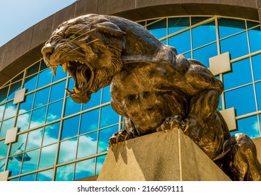 458 Panther sculpture Images, Stock Photos & Vectors | Shutterstock