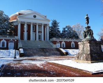 Charlottesville, Virginia USA: 02 03 2009: The University of Virginia in snow
