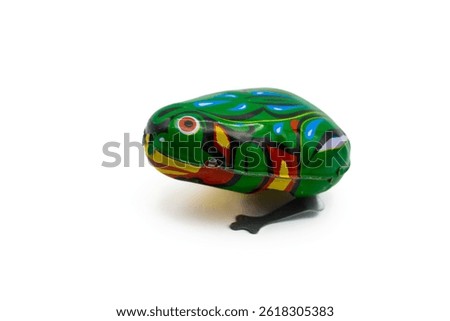 Charmgle funny clockwork spring wind up metal frog toy
