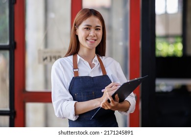 1,904 Cashier front Images, Stock Photos & Vectors | Shutterstock