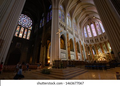 Chartres Cathedral Interior Images Stock Photos Vectors
