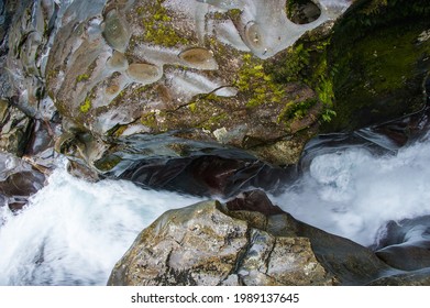 The Chasm, Natural Gap And Waterfall Over The Cleddau River, Fiordland National Park Near Te Anau, New Zealand