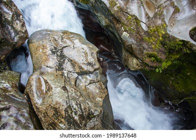 The Chasm, Natural Gap And Waterfall Over The Cleddau River, Fiordland National Park Near Te Anau, New Zealand