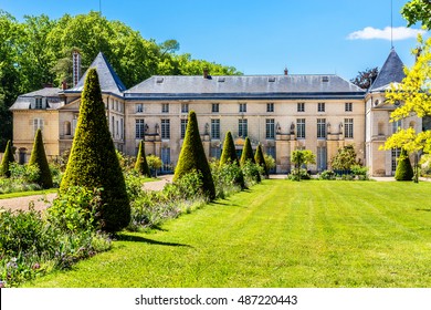 Chateau de Malmaison in the city of Rueil-Malmaison (not far from Paris). Chateau de Malmaison (architects Parcier and Fontaine) purchased by Josephine Bonaparte in 1799.