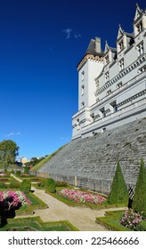 The Chateau De Pau Is A Medieval Castle In The French City Pau. It Has A Small Formal Garden.