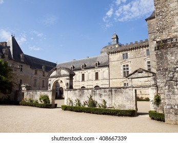 The Chateau De Vayres Is A Medieval Castle, Located On The Banks Of The Dordogne River, Located In The Commune Of Vayres, In The Gironde Department Of France, Near The City Of Bordeaux.