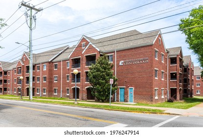 CHATTANOOGA, TN, USA-8 MAY 2021: Johnson Obear Apartments, Student Housing Building For The University Of Tennessee At Chattanooga.  Oak Street.