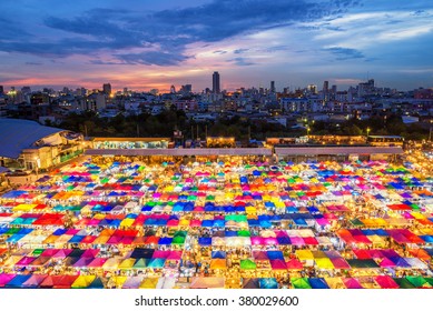 Chatujak Market Secondhand Market In Bangkok , Thailand