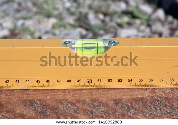 how to check spirit level