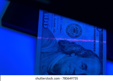 checking money close up