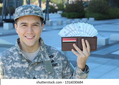 923 Military Wallet Images, Stock Photos & Vectors 