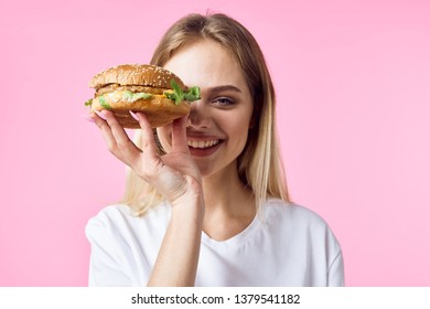 2,967 Two Women Eating Burger Images, Stock Photos & Vectors | Shutterstock