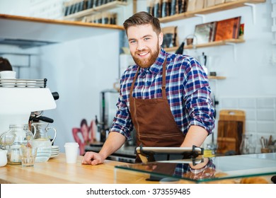 4,864 Barista beard Images, Stock Photos & Vectors | Shutterstock