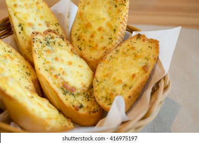 Cheese Garlic Bread In Basket