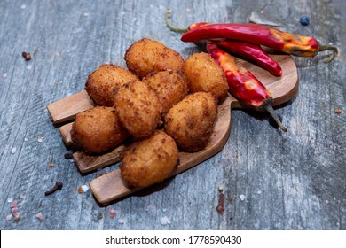 Cheese And Jalapeno Nuggets With Spices