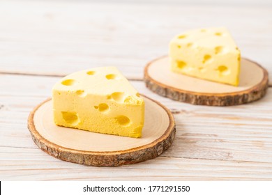  tarta de queso en placa de madera