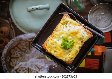 Cheesy Garlic Bread