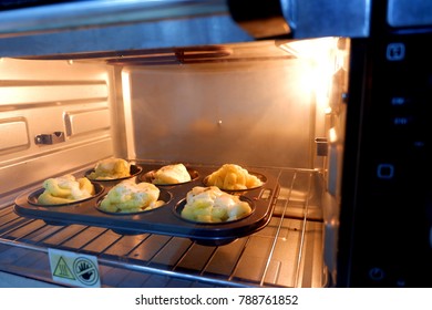 Cheesy Mashed Potatoes Bake In Oven,selective Focus