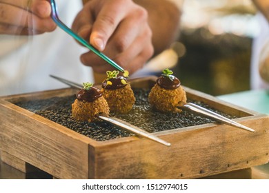 Chef Is Making Final Touch To The Plate 