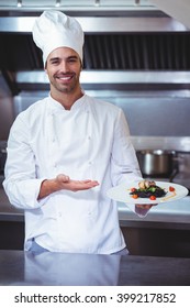 21,937 Chef presenting food Images, Stock Photos & Vectors | Shutterstock