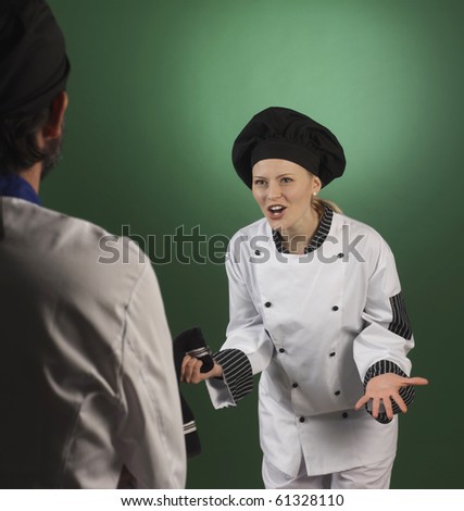 cheff scoulding her assitance