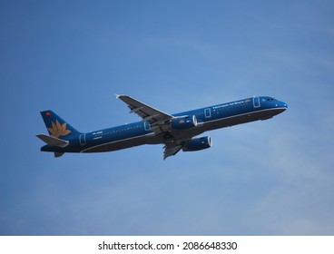 Chek Lap Kok, Hong Kong- July 12,2012: Airbus A320 Family Aircrafts Were Widely Used On International Routes To Hong Kong Airport.